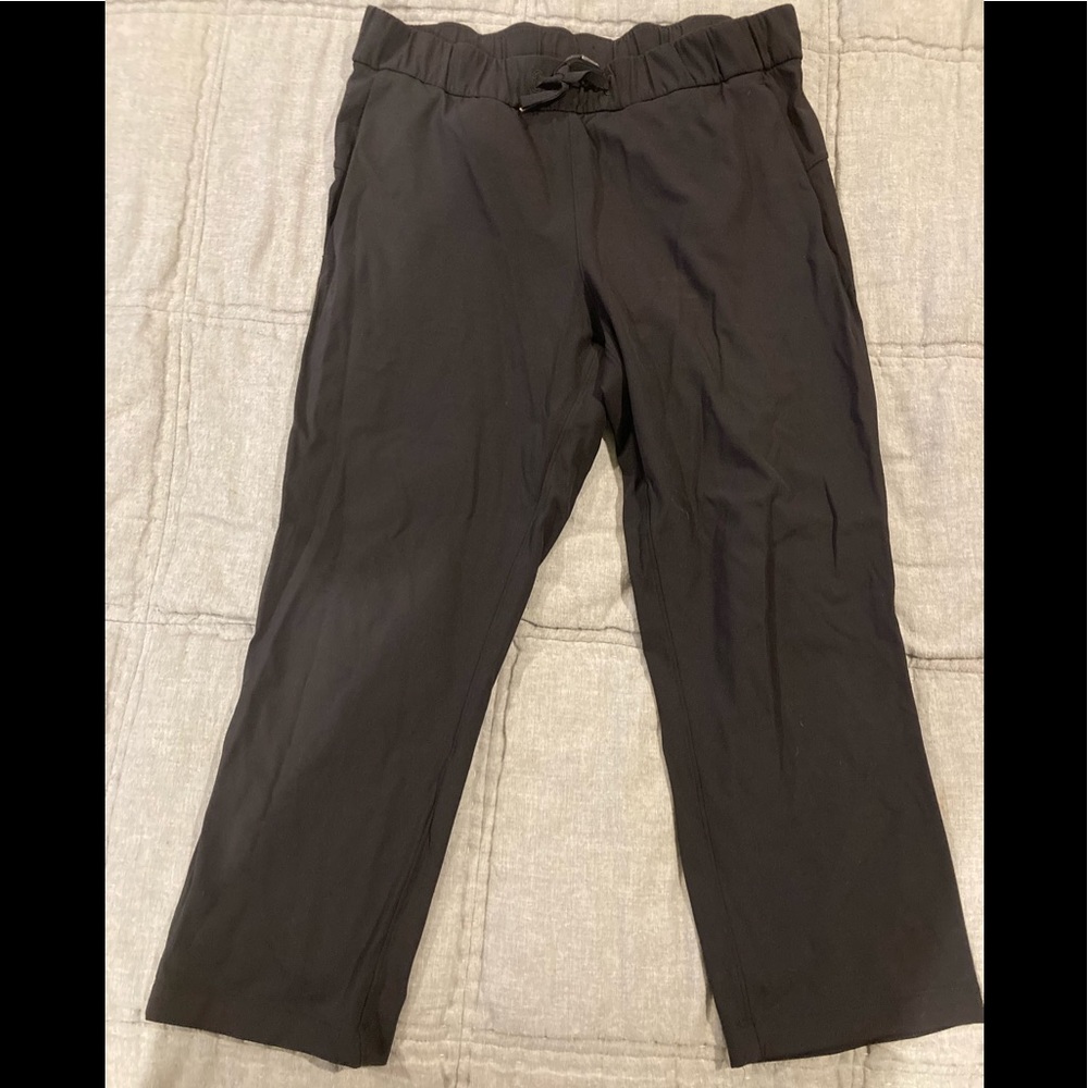 Lululemon Size 8 Black Pants